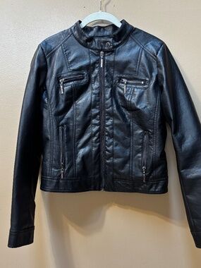 JOU JOU Black Faux Leather Vinyl Fur Lined Zip Bomber Jacket Size M